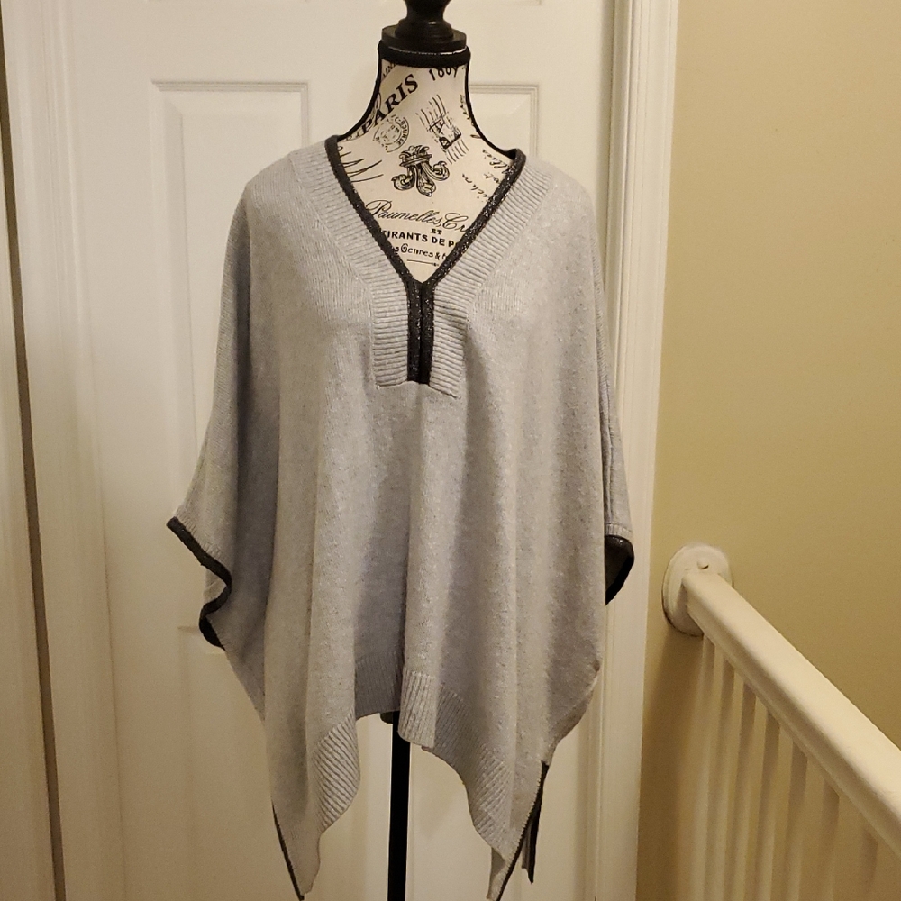 Gray V-Neck Women's Poncho- Chicos Size L/XL